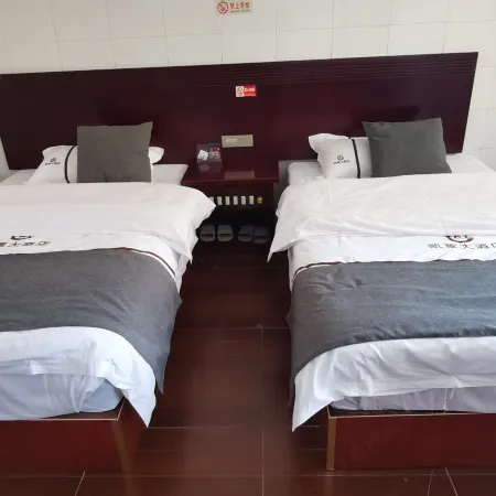 Menglian Kailei Hotel