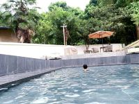 长沙山市民宿 - 室外游泳池