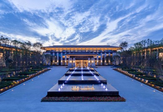 成都盛美利亚酒店外景图