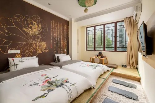 Zhenyang Gorge Ruzi Inn