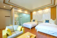 Heishui Auspicious Valley Homestay - พร้อมระเบียง