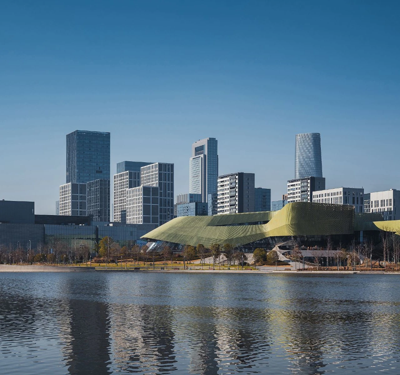 <h1>西門口站附近住宿飯店推薦</h1>