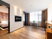 ZMAX HOTELS(西安大唐不夜城大雁塔地铁站店) - 有个客厅MAX