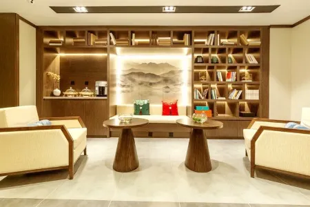 Fairyland Hotel (Kunming Nanping Pedestrian Street Baida) Отели рядом с достопримечательностью «Nanping Pedestrian Street»