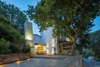 Floral Hotel · Luxury Designer Art Hotel (Nanjing Ginkgo Lake Shop) Hotels in Ginkgo Lake-Shitang Bamboo Sea-Putang Scenic Area