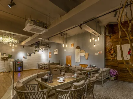 Xi 'an Jumuqing Hotel Отели рядом с достопримечательностью «Xi'anjiaotong University Museum»