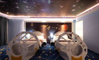 Dream Theme Hotel (Jiangmen Children's Park)