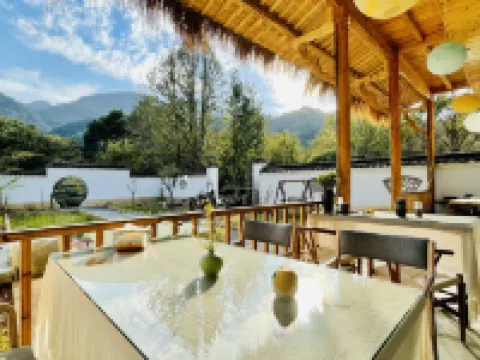 Nature Cure Village Lodge Hotels near Jiangling Scenic Area
