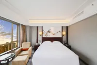Crowne Plaza City Center Ningbo فنادق في نينغبوى