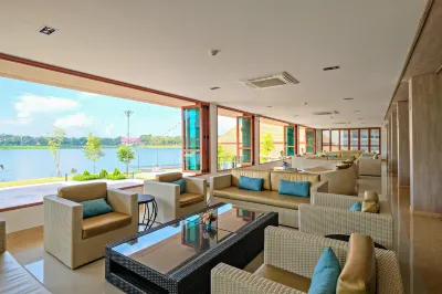 Green Lake Resort Hotel in zona Wat Mae Yuak