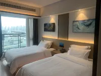 Platinum Whale Yue Hotel (International Logistics Park, Zhengzhou Economic Development Zone)