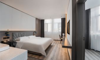 Towo Shangpin Hotel (Hanzhong Central Plaza high speed railway station store)