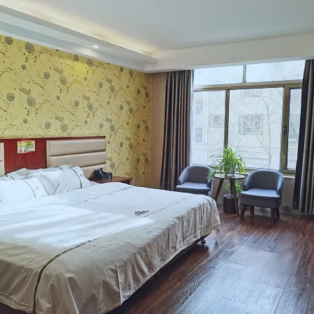 Lanbowan Hotel (Huijia Binhe Plaza)