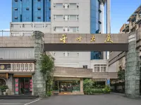 金葉ホテル（張公橋飲食街） 楽山市徐家扁小学校周辺のホテル