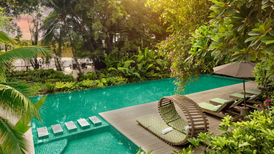 An Lam Retreats Saigon River