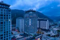 Jingning cat 66 E-sports Hotel