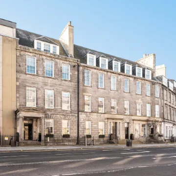 Heeton Concept Aparthotel Edinburgh Queen Street Отели рядом с достопримечательностью «Эдинбург Олд Таун»
