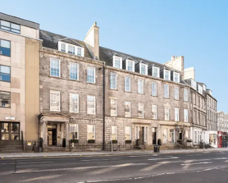 ฮีตัน คอนเซ็ปต์ อพาร์ตโฮเทล เอดินบะระ ควีน สตรีท โรงแรมในเอดินบะระ