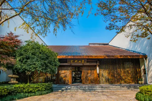 Lingshan Vihara - Design Hotels