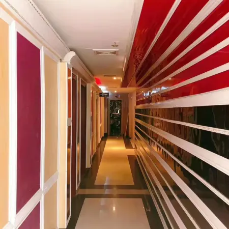 Wuxuan Ruiyang Business Hotel