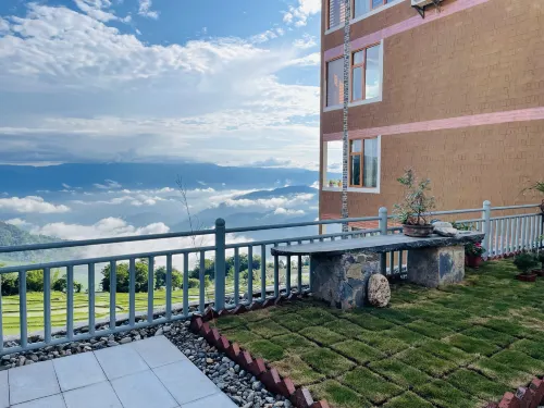 Honghe Yunshangju Boutique B&B Hôtels à : Honghexian