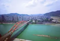 Guanlan Riverview Hotel (Pure Waterfront)