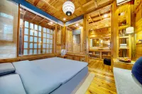 Yuxi Qingyun Shangju Homestay (Nie'er Former Residence) - balcony