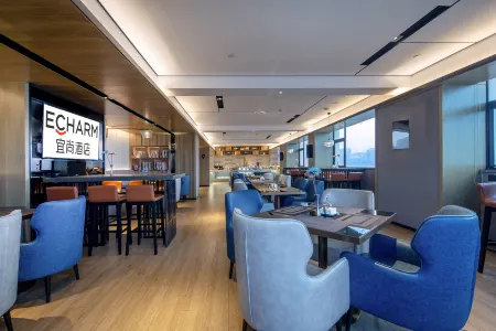 Yishang Hotel (Nanning Pingxi Night Market Pavilion Wharf Store) Отели рядом с достопримечательностью «Guangxi University of Finance and Economics Xiuling Campus»