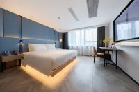 Atour  Hotel Wuhan Zhong Nan Road Dream Plaza Hotels in Jiedaokou /Wuhan University/South Lake Area