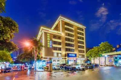 Yulong Business Hotel (Guangzhou Shiqiao Metro Station) Hotels near Chenyong Park
