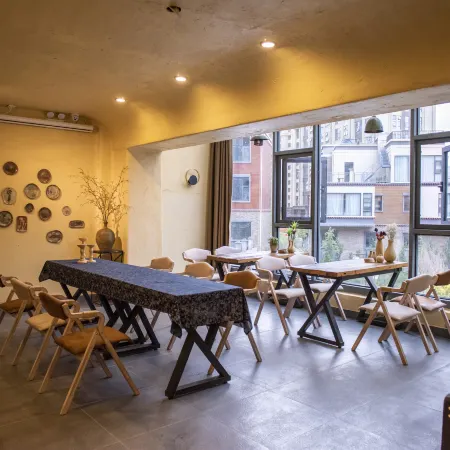 Yinianqi Oxygen Homestay (Domain Shop)
