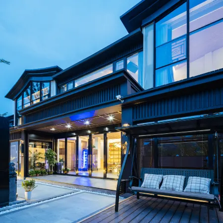 Floral Hotel·Baohua Temple Taoli spring breeze hotel（Jurong Baohua Mountain Scenic Area Store）
