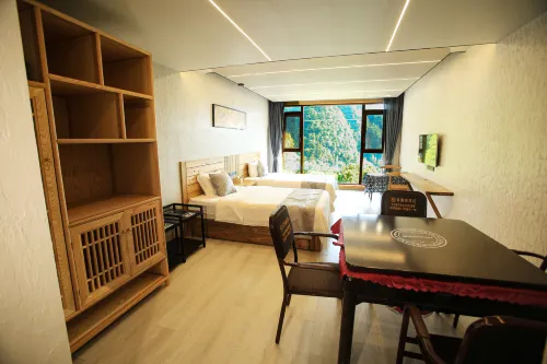 Zhangjiajie Xianlv Residential Accommodation (Wulingyuan National Scenic Spot Scenic Spot Store)