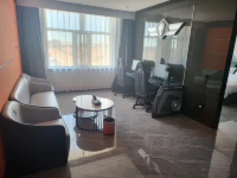 Alien E-sports Hotel