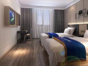 Home Inn Huaxuan Select Hotel (International Leather City Wanda Plaza Branch)