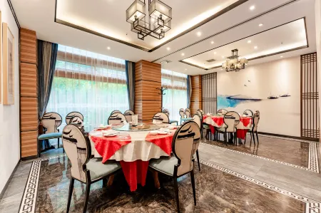 Oriental Business Hotel Отели рядом с достопримечательностью «National Judges College Shaanxi Branch»