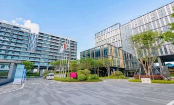 Baichen Executive Apartment (Shenzhen International Convention and Exhibition Center)