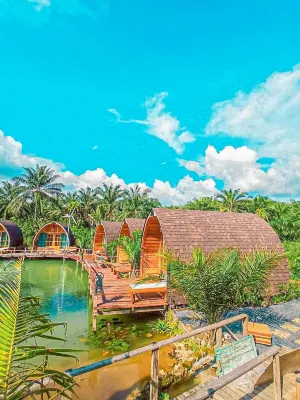 Plaiphu Pool Villas Hotels in Kapong District