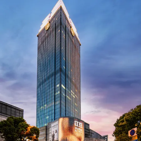 Clouds·Cloud High Altitude Hotel (Wuxi Zhongshan Road) Отели рядом с достопримечательностью «Театр Мир»