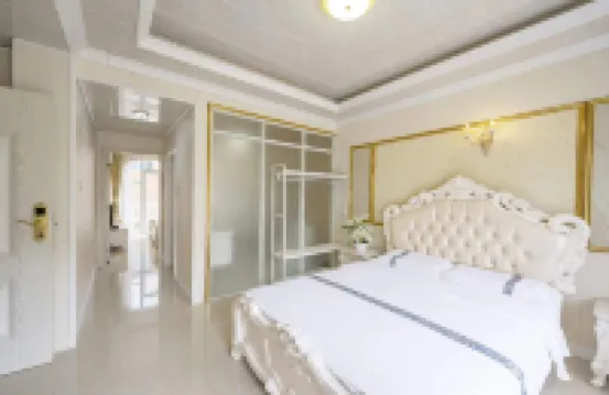 Haiyun Holiday Villa (Beihai International Passenger Port Qiaogang Style Street Store)