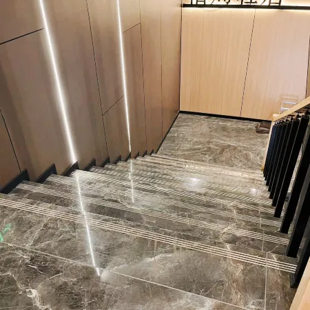 Kangxian Yizhou Qingju Hotel