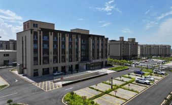 DeHong Apartment Hotel