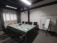Jishan Jianshui Homestay (Shaoxing Keyan Scenic Area) Hotels near Shaoxing Keyan Mountain
