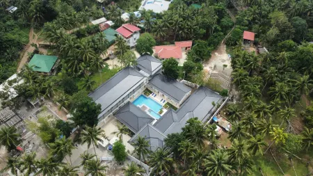 Cocotree Resort Panglao Отели рядом с достопримечательностью «South Farm Panglao Bohol»