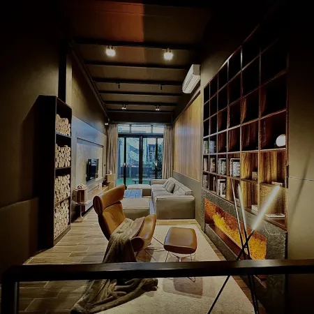 Here B&B -Pingtung Отели рядом с достопримечательностью «Академия Пиндуна»