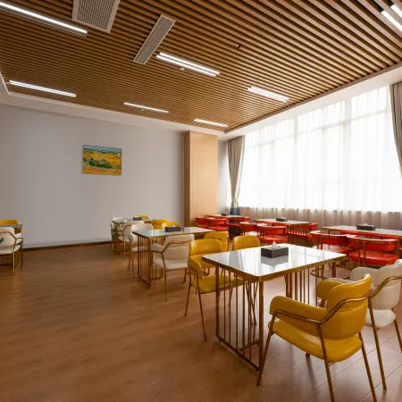 GreenTree Eastern Hotel (Urumqi Tianshan Mingyue City Branch)