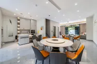 Island Guanlan Lake Homestay