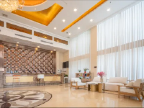 Qijun Hotel (Liling No.1 High School Railway Station Branch) فنادق في ليلينغ