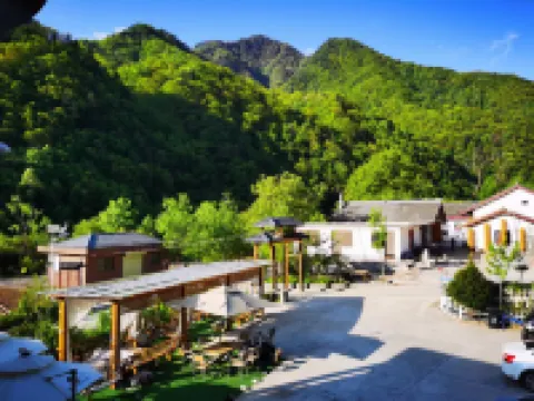Huangbaiyuan Mountain Forest Guest House Hotels in Taibai County