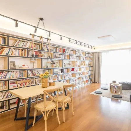 Shudefang Homestay (People's Square Branch)